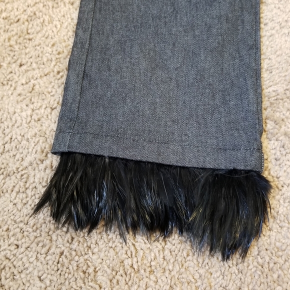 Pants with feather details - Picture 2 of 5